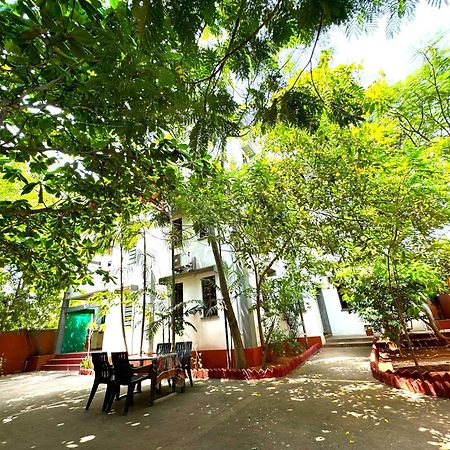 Hotel Du Palais - Auroville Beach Puducherry Buitenkant foto