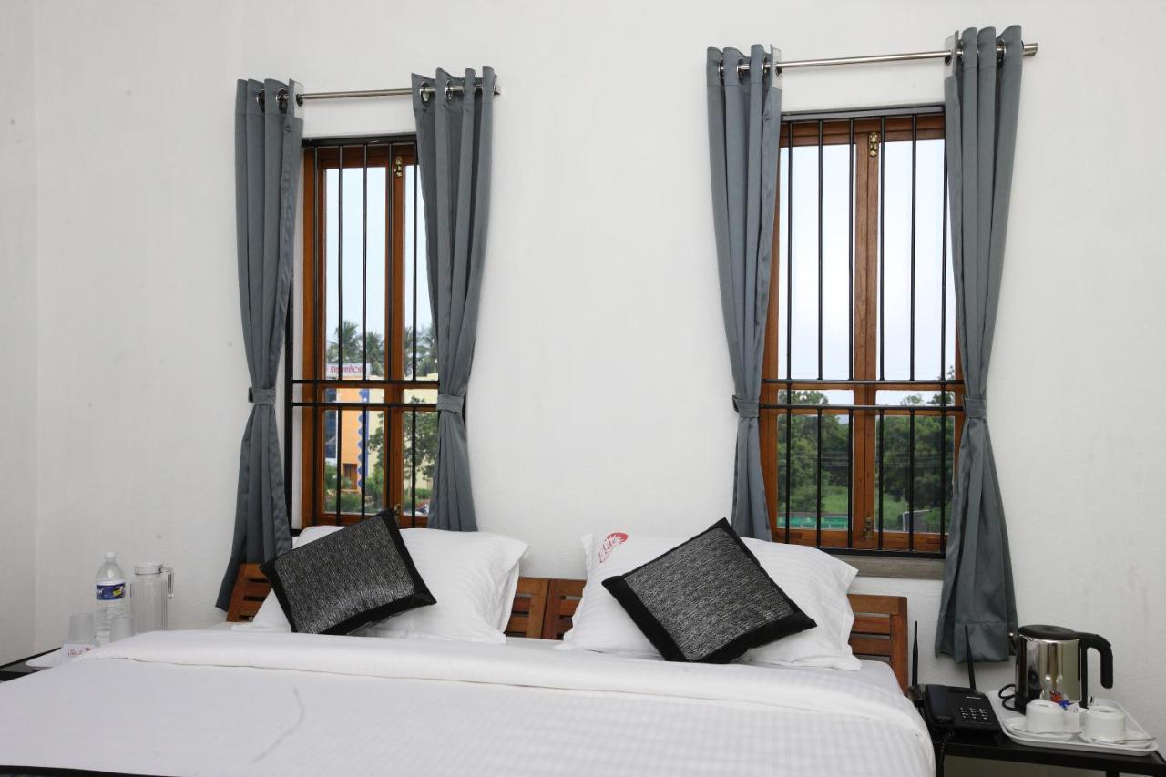 Hotel Du Palais - Auroville Beach Puducherry Buitenkant foto