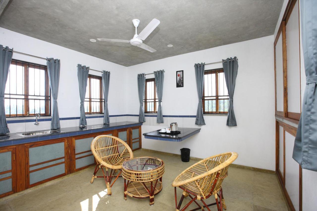 Hotel Du Palais - Auroville Beach Puducherry Buitenkant foto