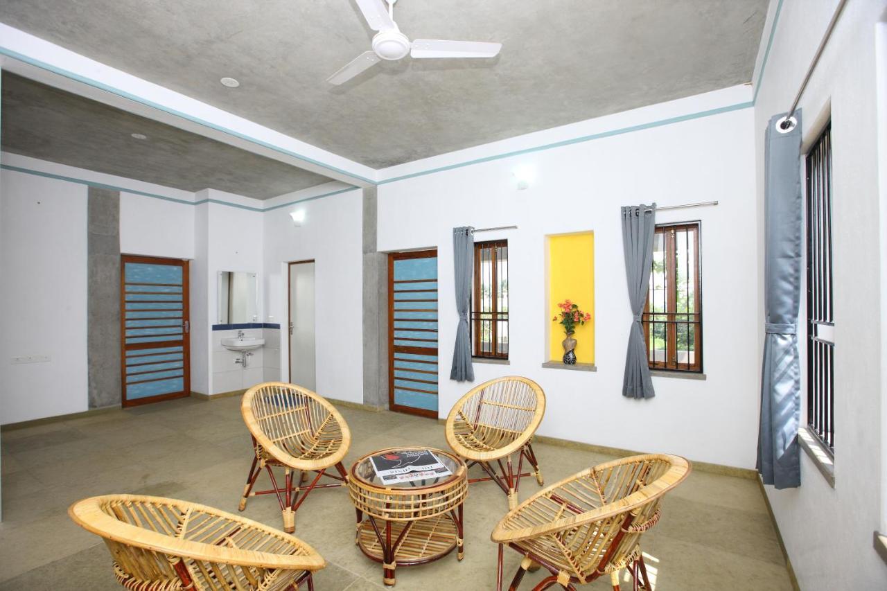 Hotel Du Palais - Auroville Beach Puducherry Buitenkant foto