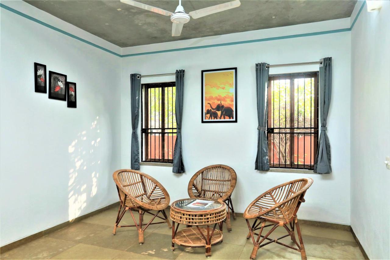 Hotel Du Palais - Auroville Beach Puducherry Buitenkant foto