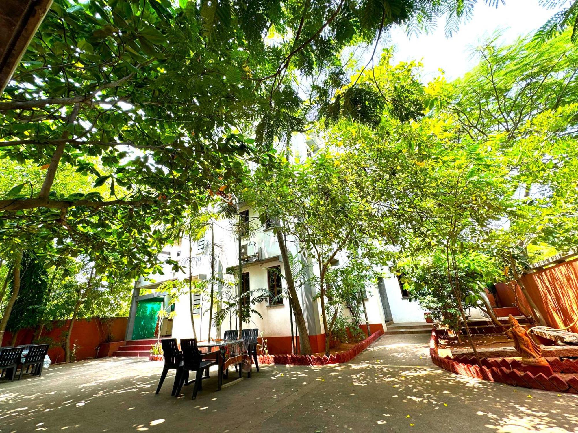 Hotel Du Palais - Auroville Beach Puducherry Buitenkant foto